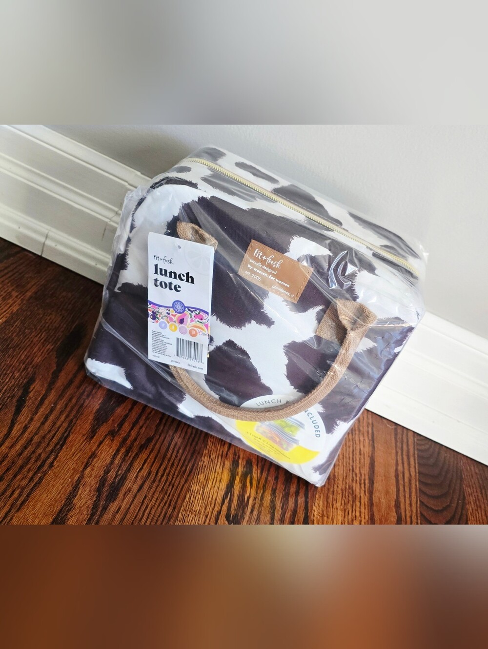 NEW! Fit + Fresh Lunch Bag with Lunch Kit, Cowhide